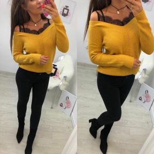 Плетена блуза с дантелено деколте и презрамки в жълто - код 1514