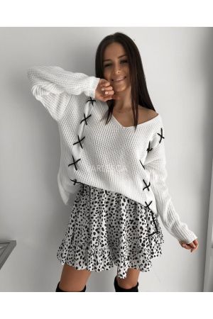 Нежна плетена блуза с дълги ръкави